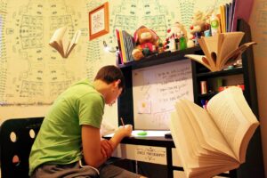 学生が医療脱毛を受ける際のシェービング代はどのくらいかかる？
