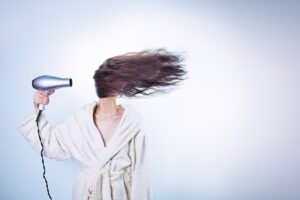 医療脱毛は未成年でも受けられる？安全性や注意点を徹底解説！