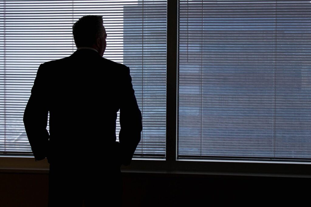 医療脱毛を学生が契約前に知っておくべきポイントは？