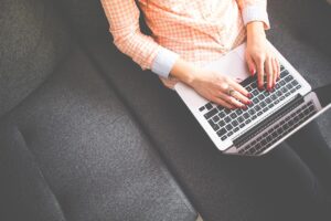 学生のための医療脱毛施術は本当に効果的？